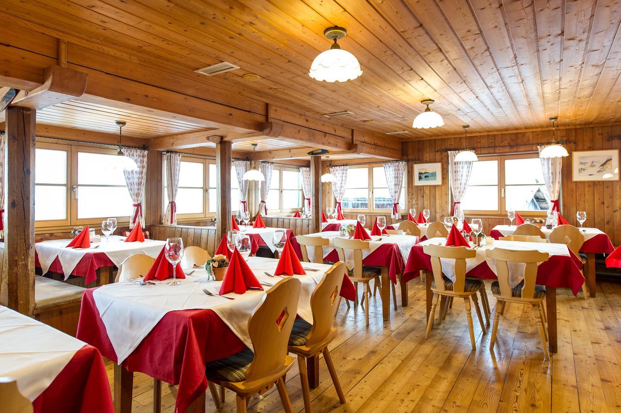 Sattleggers Alpenhof & Feriensternwarte Hotel Greifenburg Exterior photo
